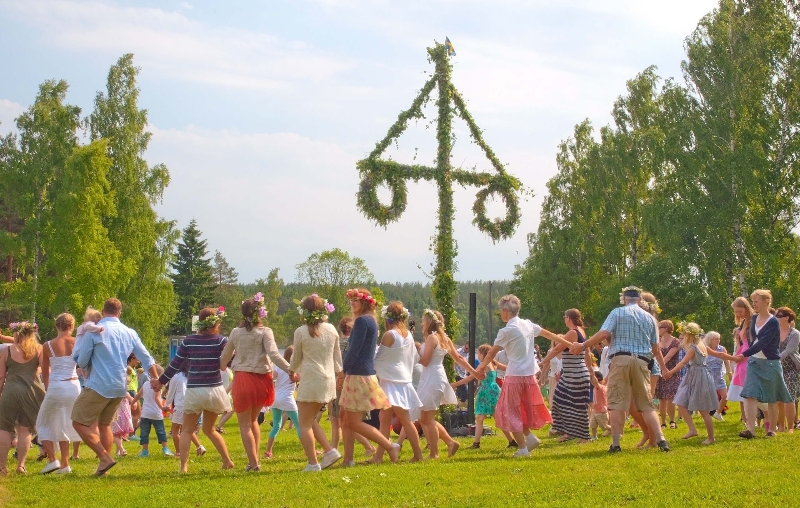 Celebrating Swedish Midsummer Tenon Tours